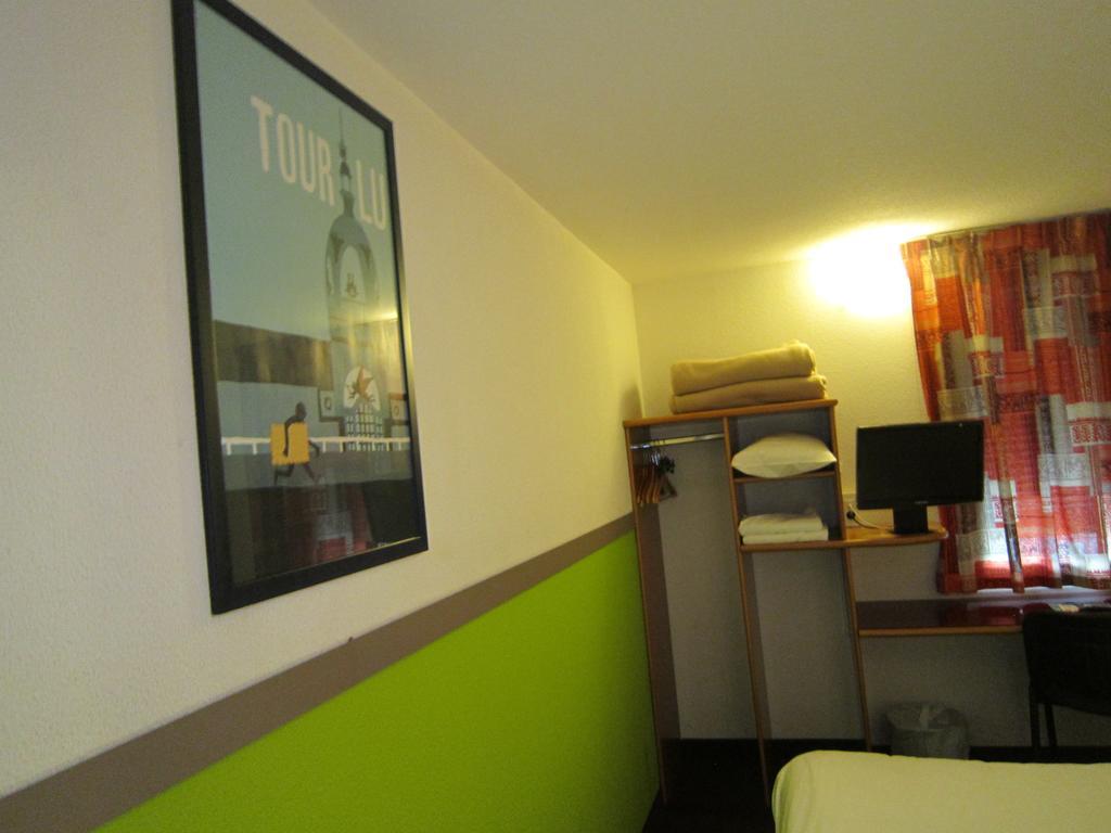 Quick Palace Nantes La Beaujoire エクステリア 写真 A room at the hotel