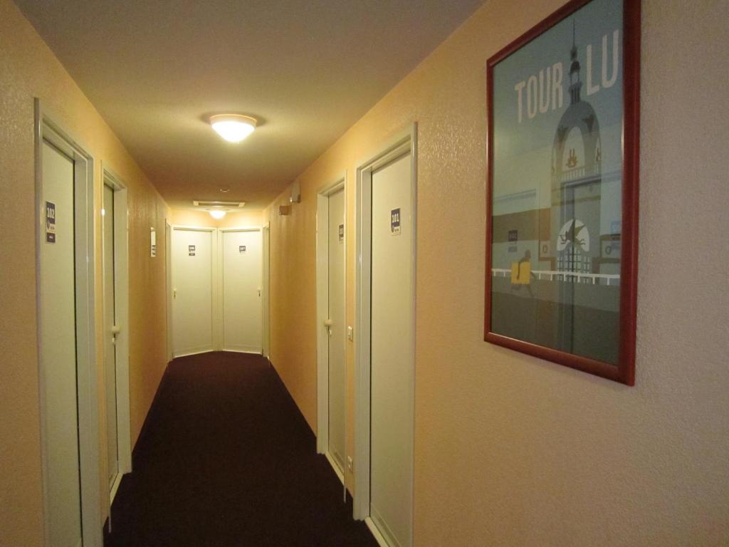 Quick Palace Nantes La Beaujoire エクステリア 写真 A typical corridor